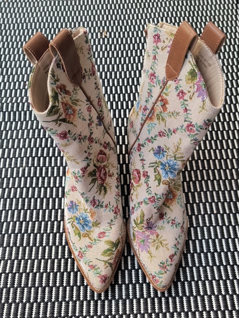 Altar'd State Demi Floral Tapestry Boot - Picture 2 of 8
